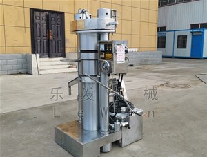 在使用花生榨油機(jī)過(guò)程中，堵塞了應(yīng)該怎么處理